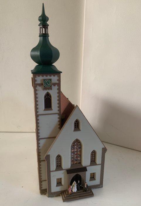 Faller H0 - Modeltreinlandschap (2) - kerk en station, Hobby en Vrije tijd, Modeltreinen | H0