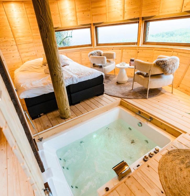 Unieke accommodaties met de WOW-factor - Boek Veilig en Snel, Vakantie, Vakantiehuizen | Nederland, Aan meer of rivier, In bergen of heuvels