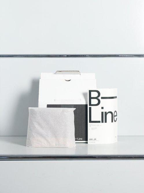 B-Line - Rodolfo Bonetto - Standaard - Aki Jr - Walnoot, Antiek en Kunst, Antiek | Meubels | Stoelen en Banken
