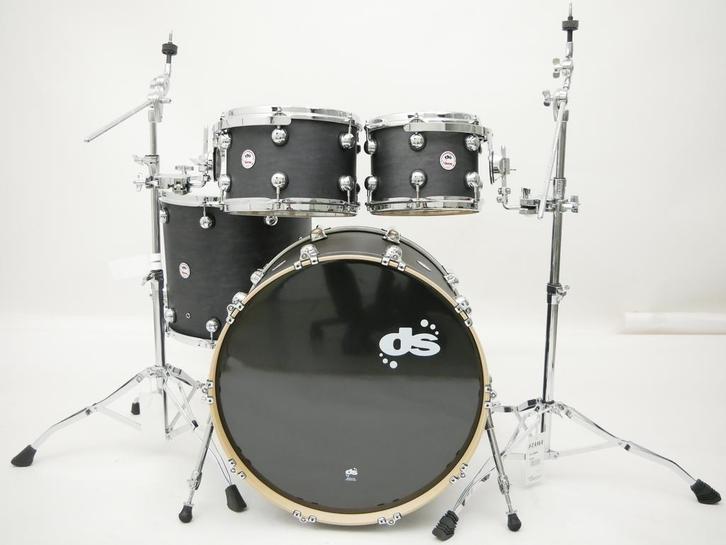 Shellset DS Venom Studio serie Charcoal finish evt. m. snar, Muziek en Instrumenten, Drumstellen en Slagwerk, Nieuw, Overige merken