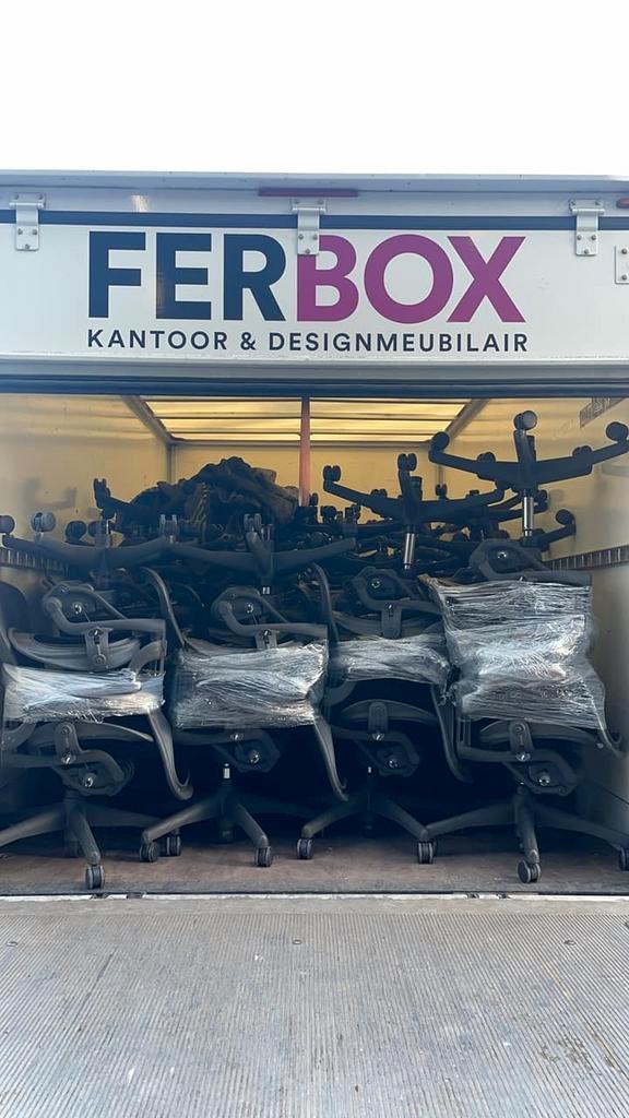 Uit Voorraad Leverbaar: Refurbished Herman Miller Aerons, Huis en Inrichting, Bureaustoelen, Bureaustoel, Zwart, Zo goed als nieuw