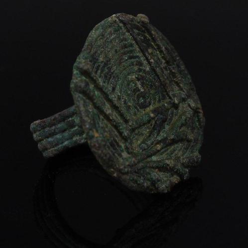 IJzertijd, Centraal-Azië, Amlash of Bactrië Brons Ring, Sieraden, Tassen en Uiterlijk, Antieke sieraden
