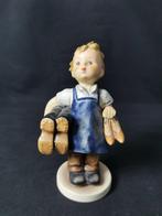 TMK6Goebel Hummel W Germany Hummel 143/I, Boots statuita -