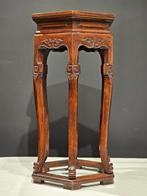Hardhouten vaasstaander /bijzettafel met marmer inleg - Hout, Antiek en Kunst