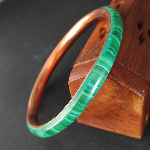 Malachiet en robijn Stevige armband - Hoogte: 21.5 cm- 40 g, Verzamelen, Mineralen en Fossielen