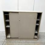 Ahrend stalen schuifdeurkast met schade! - 135x150x45 cm, Huis en Inrichting, Ophalen of Verzenden, Nieuw