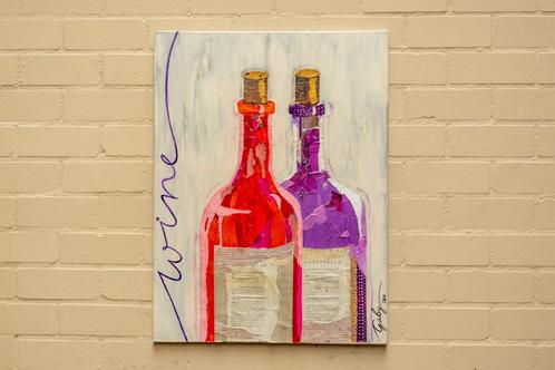 Wijnvriendschap – Collage Schilderij van Twee Wijnflessen, Antiek en Kunst, Antiek | Woonaccessoires, Ophalen of Verzenden