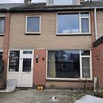 Ruime tussenwoning 108 m² met 4 slaapkamers en zonnepanelen, 50 m² of meer, Overige regio's