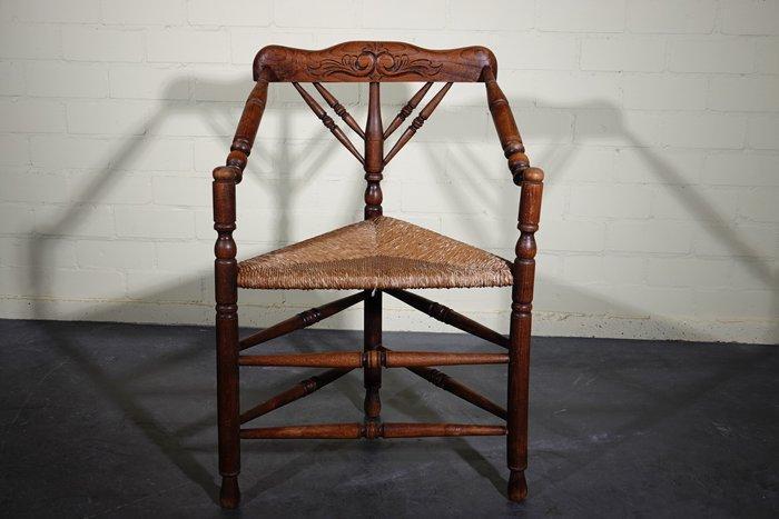 Stoel - hoekstoel breistoel driestal - Eik - antique 3 leg, Antiek en Kunst, Antiek | Overige Antiek