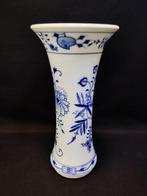 Meissen - Vaas - Hoogte 25,2 cm Stokfles/langgestrekte