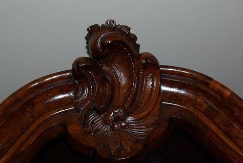 Kabinet - Wortelnotenhout, Antiek en Kunst, Antiek | Meubels | Stoelen en Banken