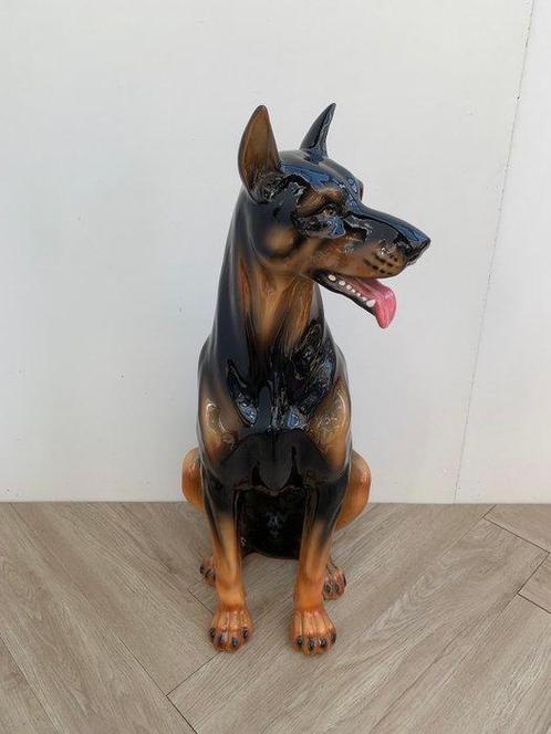 Beeld, Dobermann - 88 cm - Biscuit porselein - 1970, Antiek en Kunst, Curiosa en Brocante