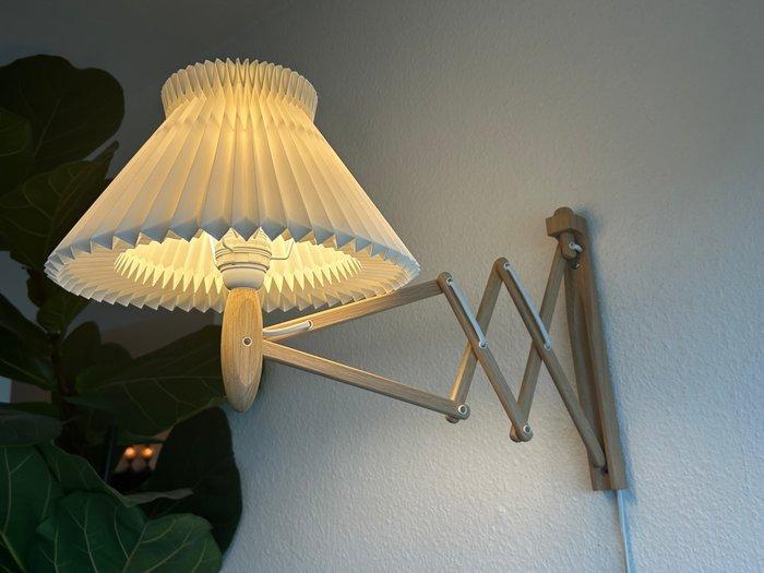 Wandlamp - Eik - Le Klint Scissor Wall Lamp, Antiek en Kunst, Antiek | Lampen