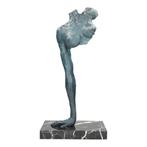 sculptuur, Vrouwelijke abstracte buste - 63 cm - Marmer