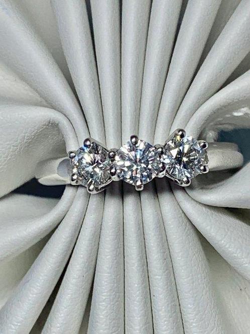 Pala Diamond - Statement ring - 18 karaat Witgoud - 1.05ct., Sieraden, Tassen en Uiterlijk, Antieke sieraden