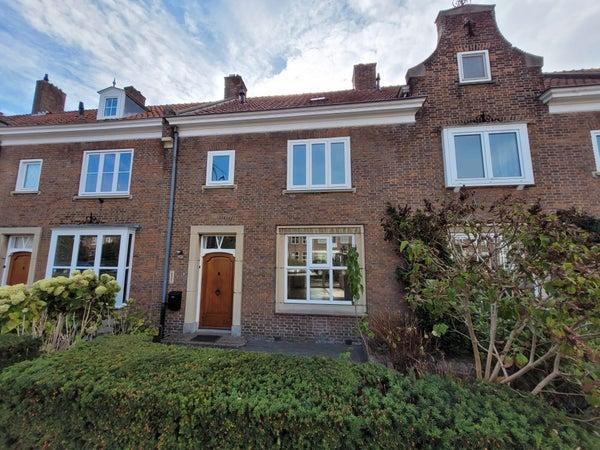 Per direct te huur St Jorislaan, Eindhoven, Huizen en Kamers, Huizen te huur, Direct bij eigenaar, B, Noord-Brabant, Tussenwoning