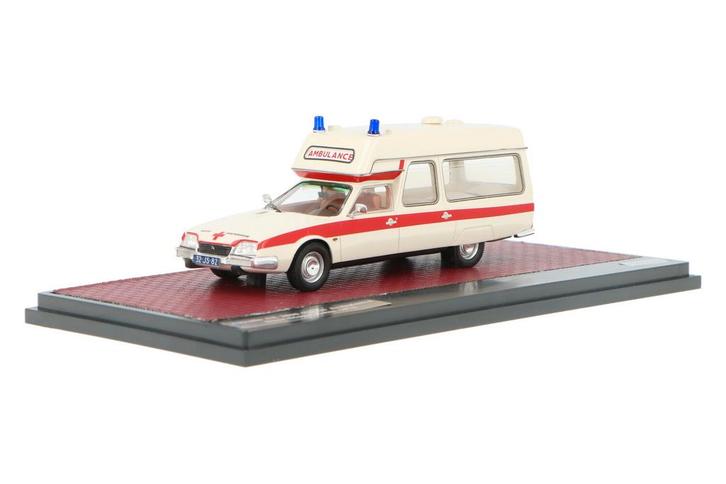 Citroën CX 2000 Visser Ambulance Goor-Diepenheim, Hobby en Vrije tijd, Modelauto's | 1:43, Verzenden