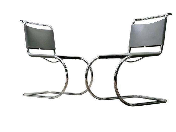 Knoll - Ludwig Mies van der Rohe - Stoel (2) - MR10 - leer,, Antiek en Kunst, Kunst | Designobjecten