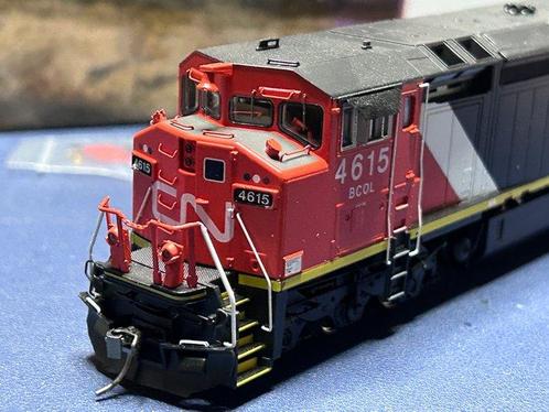 RAPIDO H0 - 400522 - Diesellocomotief (1) - DASH 8-40CM - CN, Hobby en Vrije tijd, Modeltreinen | H0