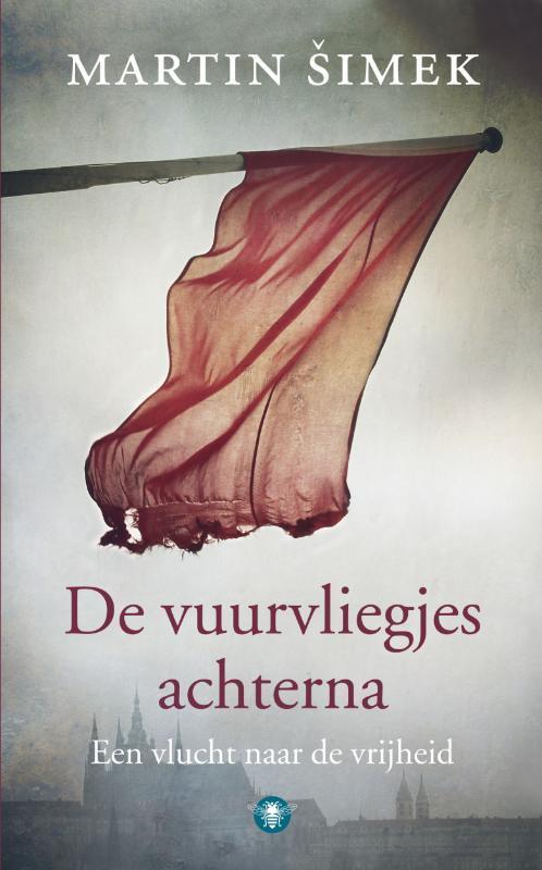 De vuurvliegjes achterna 9789023466833 Martin Simek, Boeken, Romans, Gelezen, Verzenden