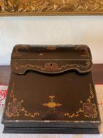 Schrijftafel (2) - Hout, Messing, Antiek en Kunst