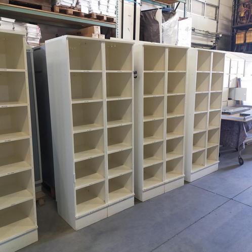 Oostwoud witte metalen vakkenkast - 195x80x48 cm, Huis en Inrichting, Kasten | Overige, Ophalen of Verzenden