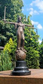 Beeld, Justitia godin van gerechtigheid - 46 cm - brons