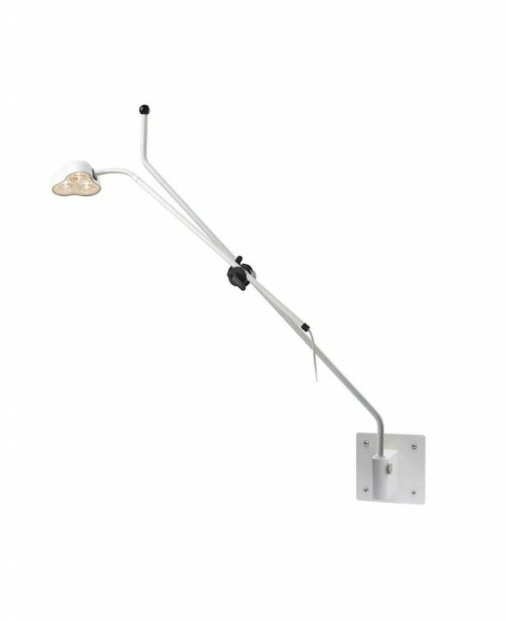 Mach LED 110 onderzoekslampen met wandbevestiging, Zakelijke goederen, Kantoor en Winkelinrichting | Kantoormeubilair en Inrichting