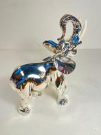 Remaf - sculptuur, Elefante Portafortuna con la proboscide