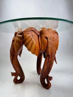 Tafel - Hout - Met de hand gesneden