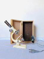 Microscoop - 1950-1960 - Frankrijk - ancien Optico Paris