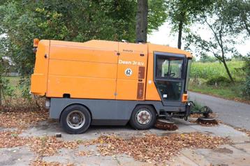 Veiling: Veegmachine Ravo 5002 Diesel beschikbaar voor biedingen