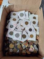 Wereld. Collection of over 11 kg of coins from around the