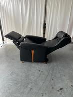 Fitform 582 Sta op stoel in zwart leer, Leer, Minder dan 75 cm, Ophalen of Verzenden, Zo goed als nieuw