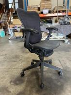 Ergonomische Herman Miller Mirra 2 bureaustoel, Verzenden, Zwart, Zo goed als nieuw, Bureaustoel