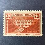 Frankrijk - Y&T 262B Pont du Gard geperforeerd 11,, Gestempeld