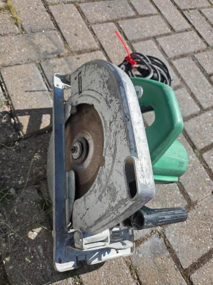 HITACHI cirkelzaag, Doe-het-zelf en Verbouw, Betonmolens, Gebruikt, Ophalen of Verzenden