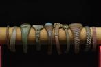 Middeleeuws (Gotisch) - 10 x brons Versierde Ringen - 2.5 cm, Antiek en Kunst