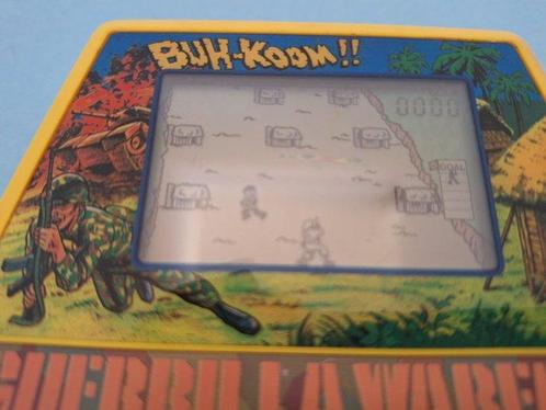 Casio - Guerrilla Warfare - Handheld gaming console, Spelcomputers en Games, Spelcomputers | Overige Accessoires