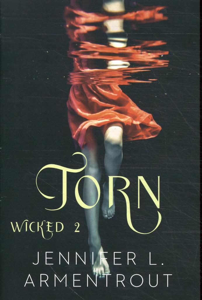 Torn / Wicked-serie / 2 9789020541182 Jennifer L. Armentrout, Boeken, Kinderboeken | Jeugd | 13 jaar en ouder, Zo goed als nieuw