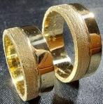 Gouden Trouwringen organische trouw ring, Gravure