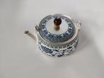 Theepot (3) - Keramiek, Zilver - een zilveren theepot, Antiek en Kunst