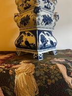 Vaas - Delfts Blauw - Aardewerk - Klassieke tulpenvaas, Antiek en Kunst, Antiek | Glas en Kristal
