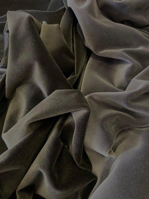 DEDAR MILANO - 2 stukken prachtige fluwelen Dedar Milano, Antiek en Kunst, Antiek | Kleden en Textiel