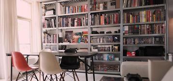 Stel je eigen boekenkast samen. Volledig verstelbaar. beschikbaar voor biedingen