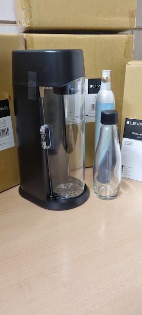 Levivo bruiswatermaker met glazen flessen, Huis en Inrichting, Overige Huis en Inrichting, Nieuw, Ophalen of Verzenden
