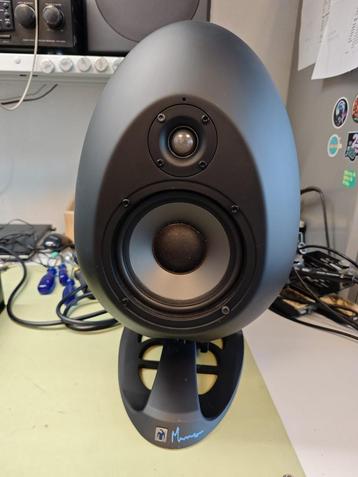 EGG speakers MUNRO SONIC beschikbaar voor biedingen