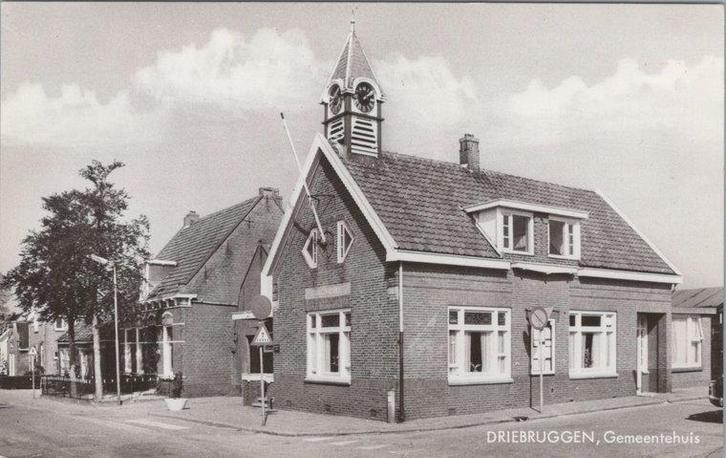 DRIEBRUGGEN - Gemeentehuis, Verzamelen, Ansichtkaarten | Nederland, Verzenden