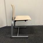 Tweedehands ahrend schoolstoel - stapelstoel, zithoogte 45, Huis en Inrichting, Ophalen of Verzenden, Gebruikt, Hout, Eén