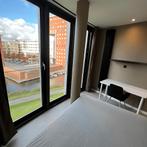 Gerenoveerde kamer in Amsterdam met parkeerplek gevonden in, 20 tot 35 m², Amsterdam
